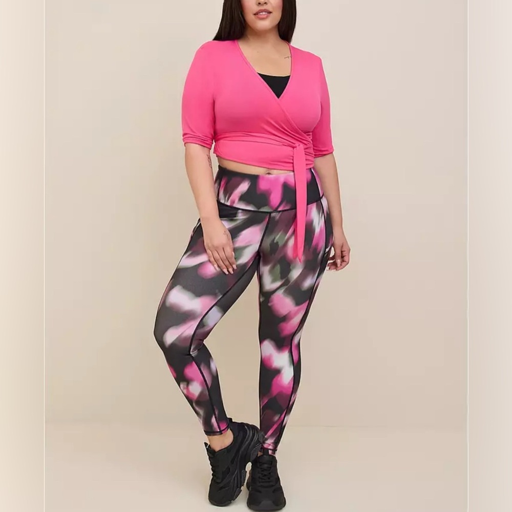 Pink Torrid SUPER SOFT JERSEY MID SLEEVE ACTIVE CROP WRAP TOP  Size 1X NWT